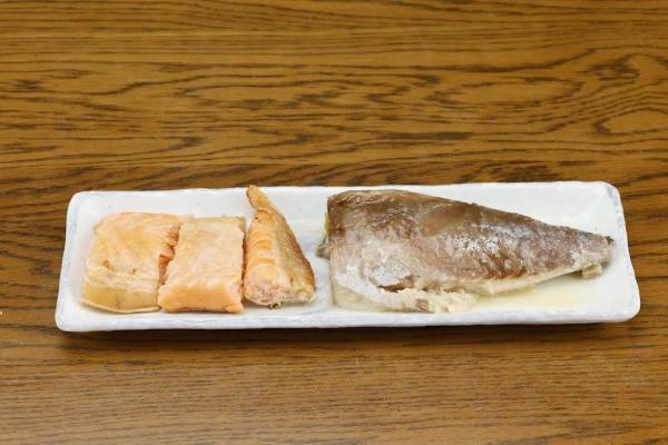 さばみそ煮・鮭ハラス塩焼定食（ハーフ＆ハーフ）