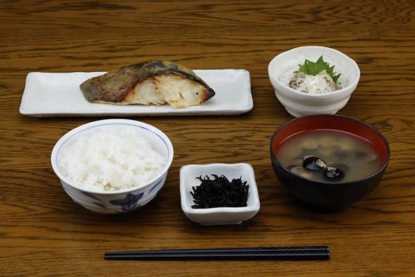 銀だらみそ焼・あじなめろう定食